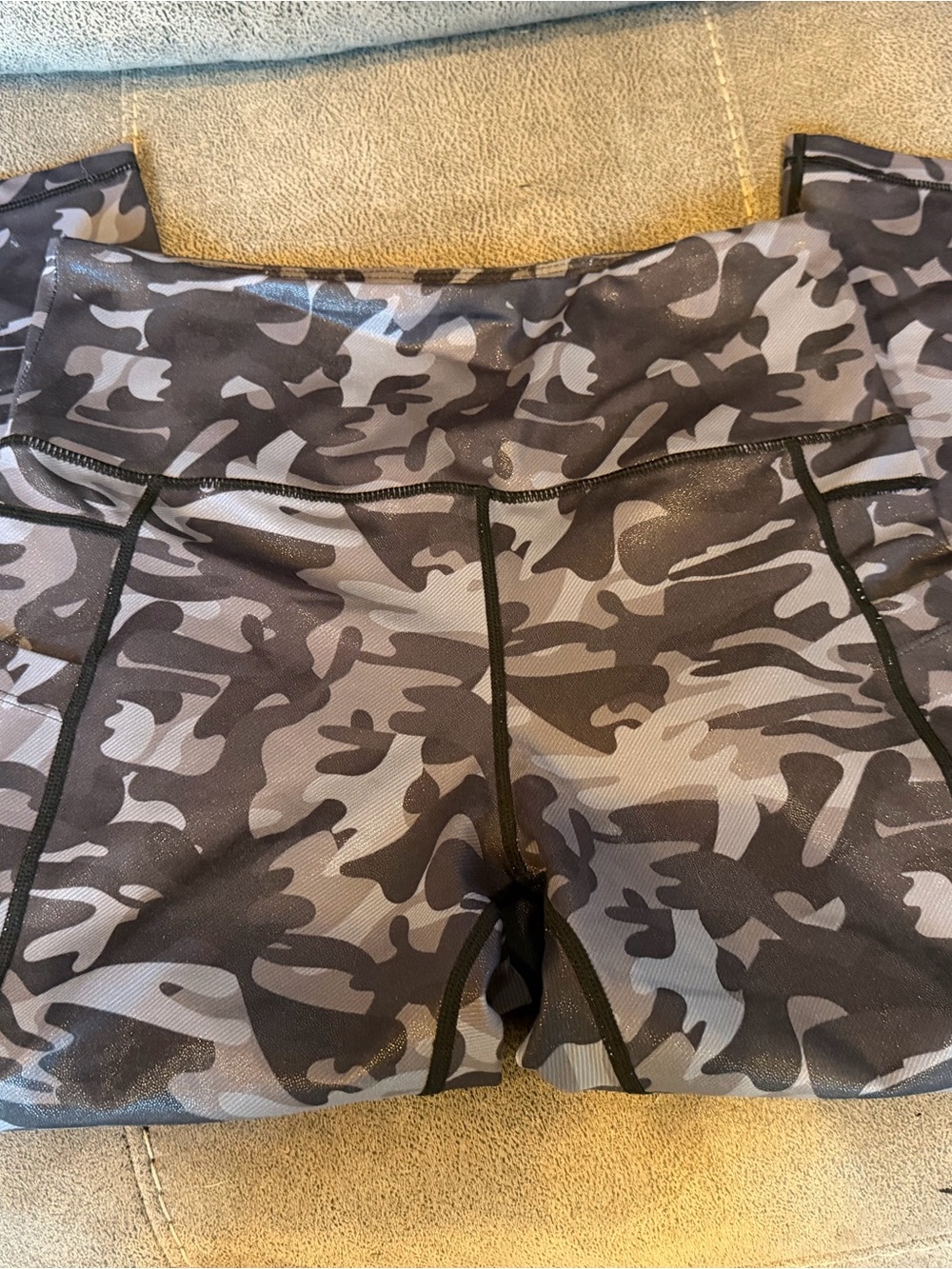 Zyia Cropped leggings size 6/8